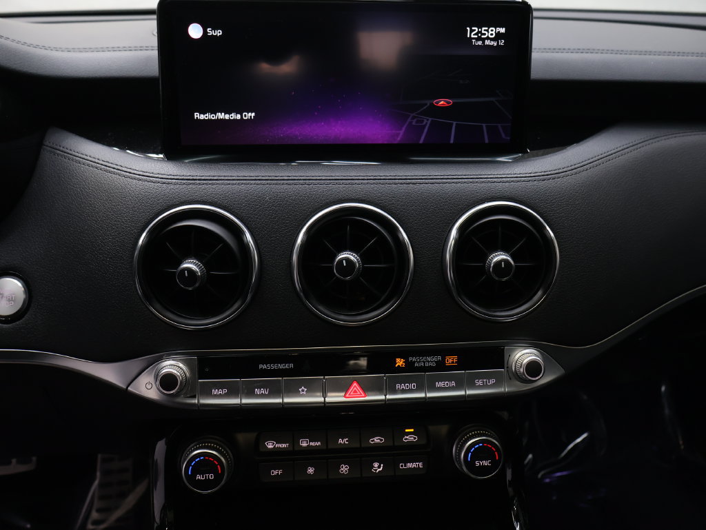 Used 2022 Kia Stinger GT-Line w/ Sun & Sound Package AWD/4WD image 23
