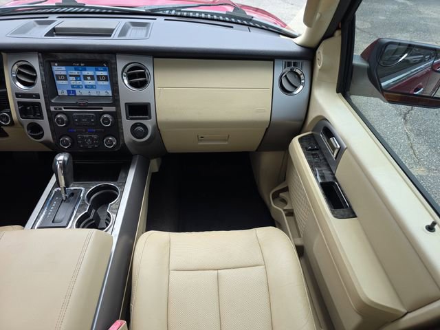 Used 2017 Ford Expedition Limited w/ Equipment Group 301A RWD image 14