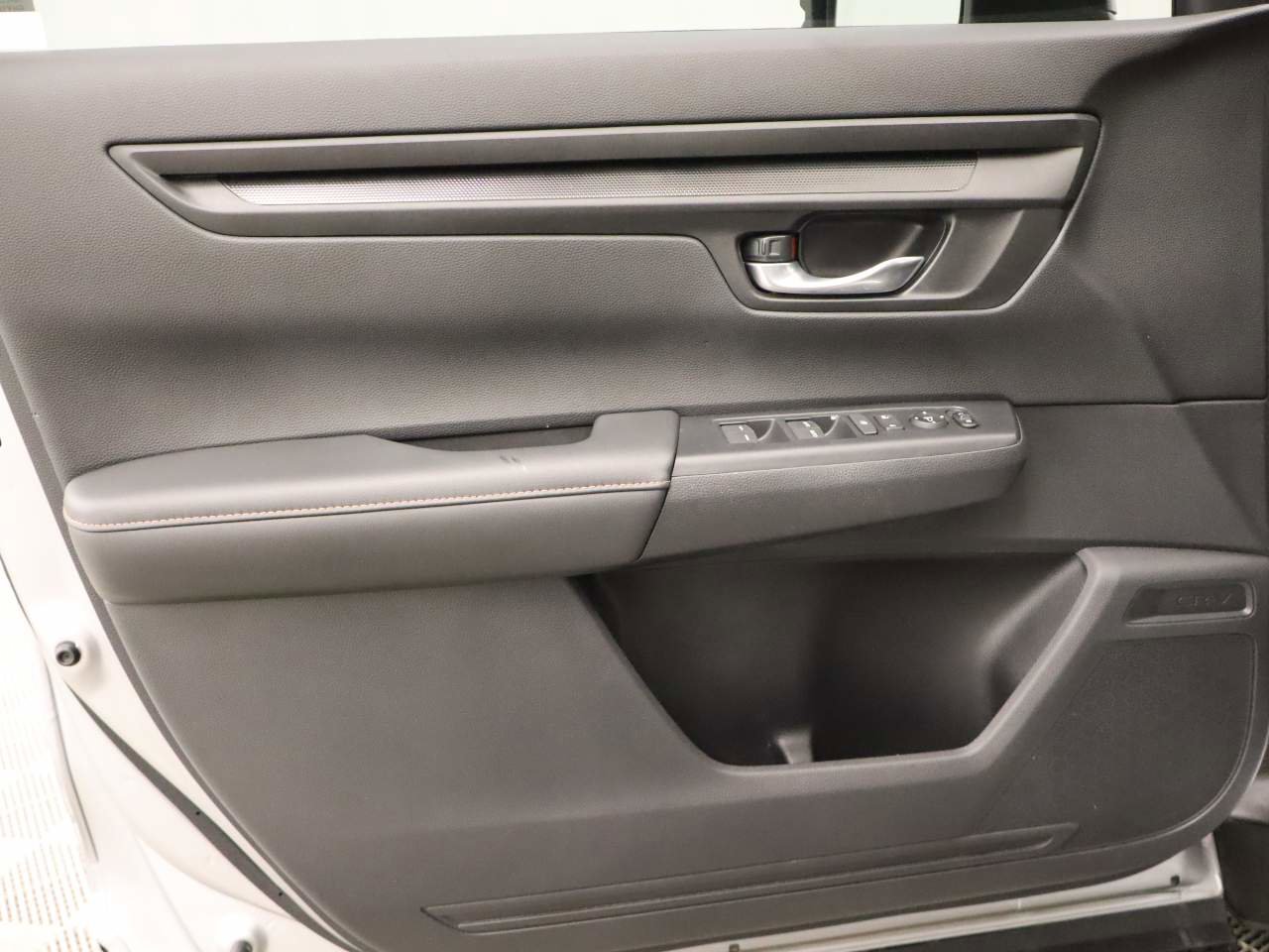 Used 2025 Honda CR-V Sport image 17