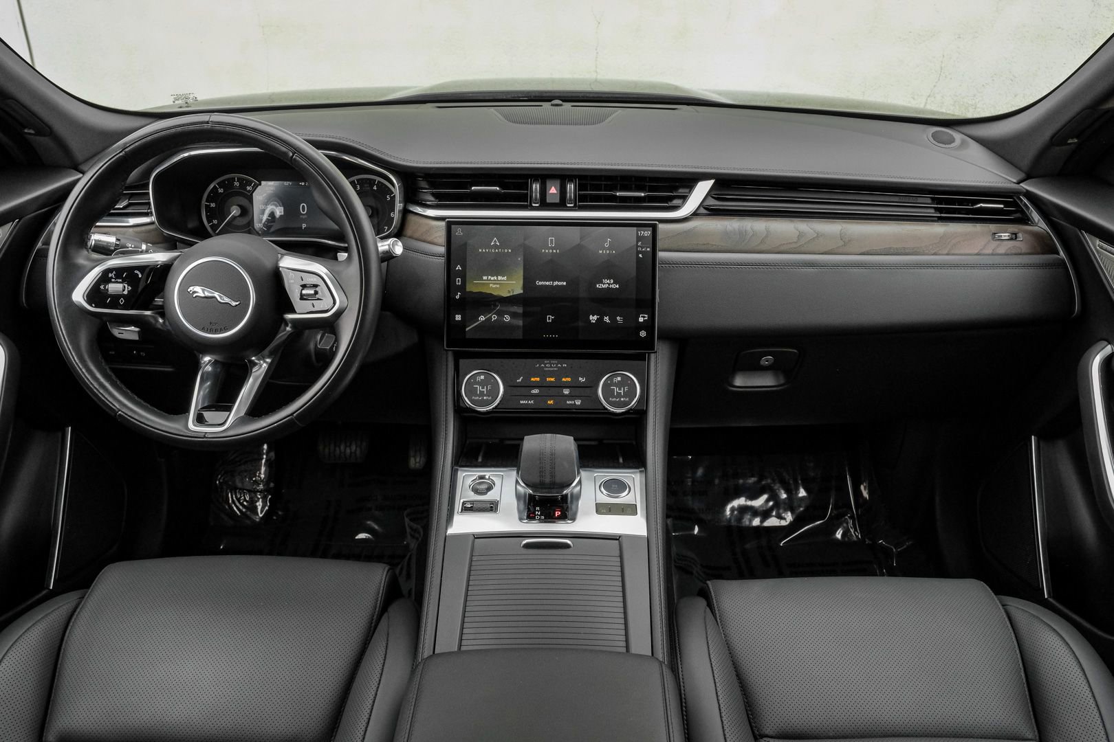 Used 2022 Jaguar F-PACE S AWD/4WD image 14