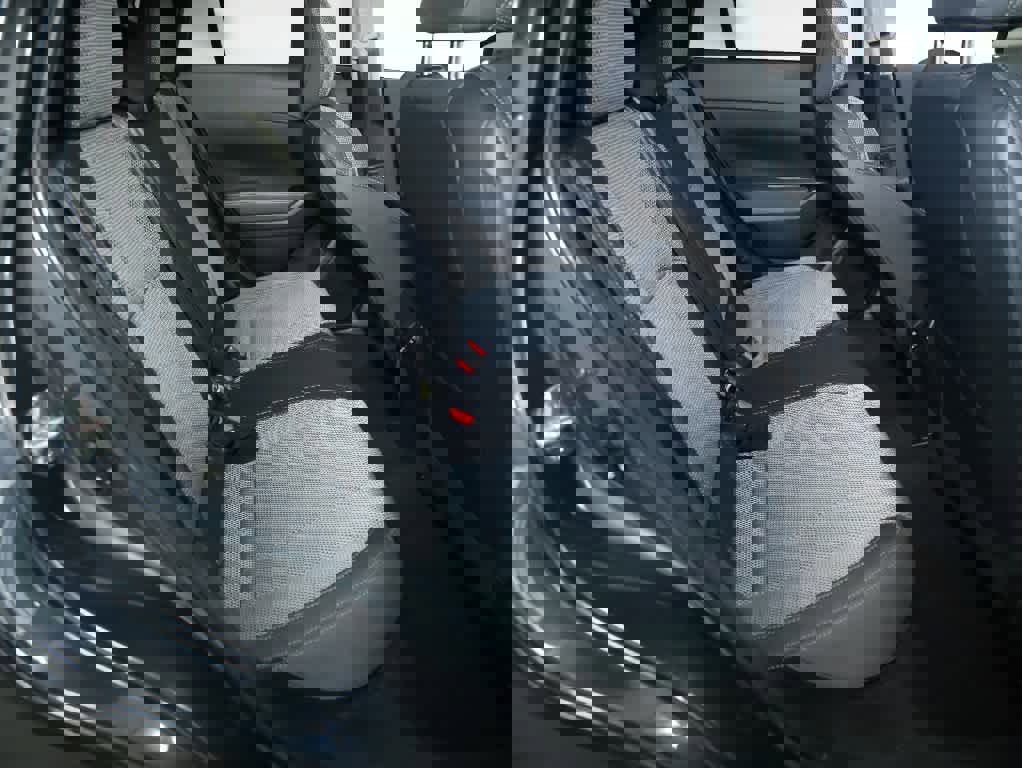 Used 2024 Subaru Crosstrek 2.0i Premium image 31