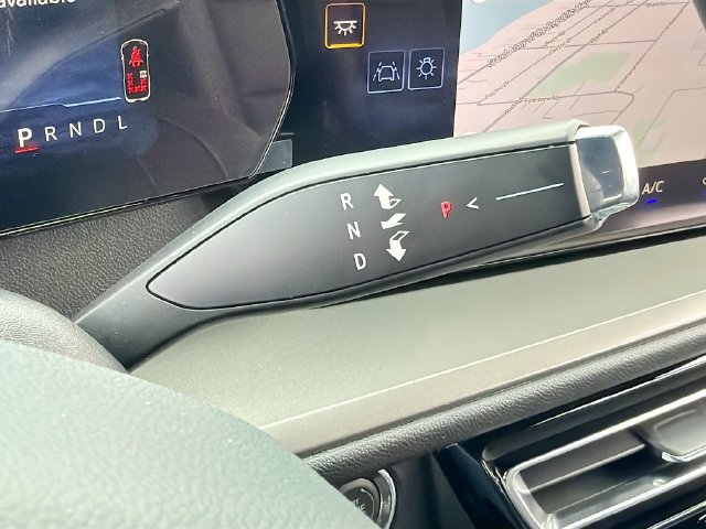 New 2026 Chevrolet Traverse LT FWD image 18