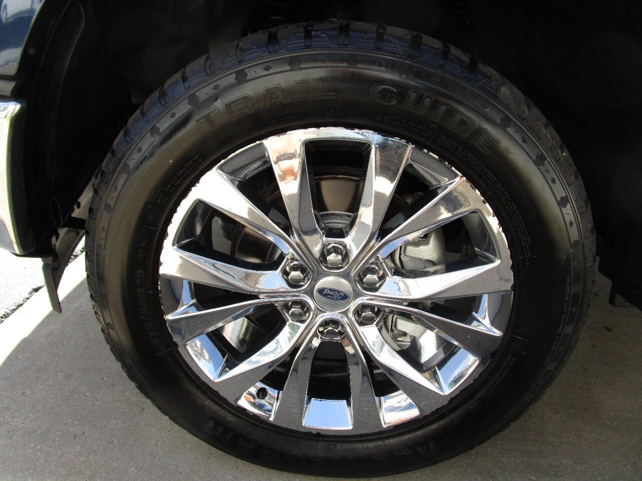 Used 2017 Ford F150 XLT w/ Equipment Group 302A Luxury image 37