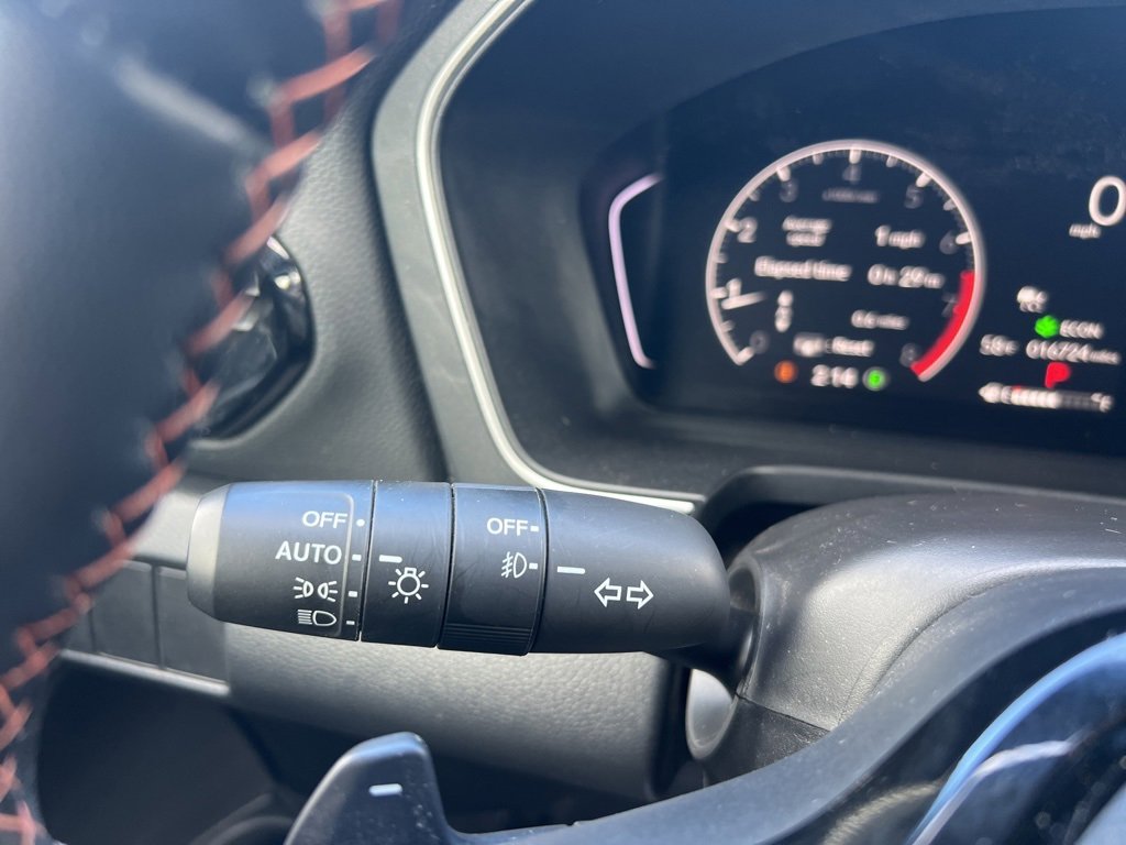 Used 2025 Honda Pilot Sport image 34