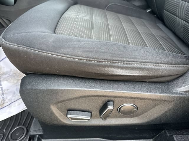 Used 2017 Ford Edge SEL AWD/4WD image 16