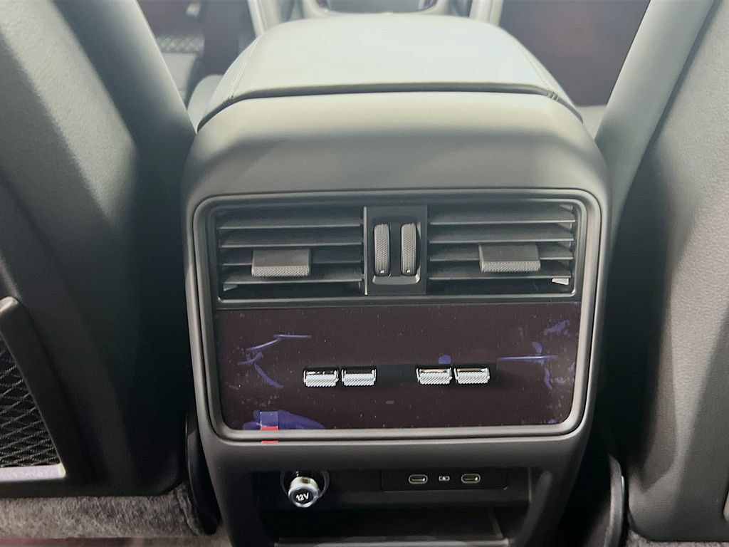 New 2026 Porsche Cayenne E-Hybrid Coupe AWD/4WD image 27