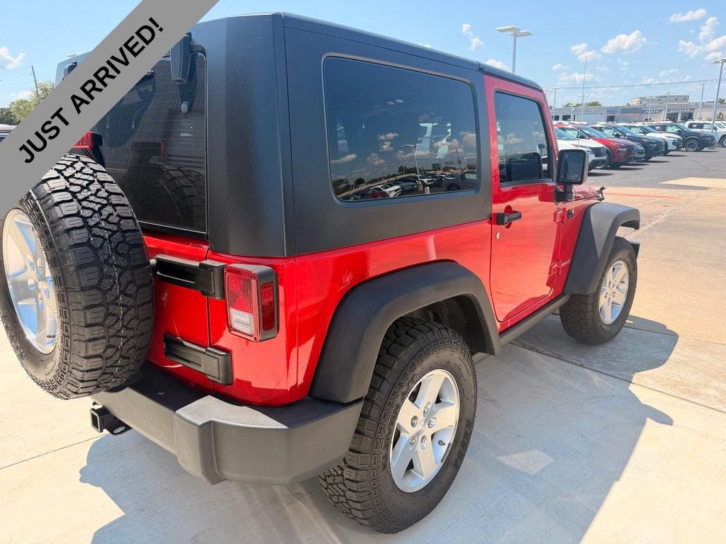Used 2010 Jeep Wrangler Rubicon w/ PWR Convenience Group AWD/4WD image 5