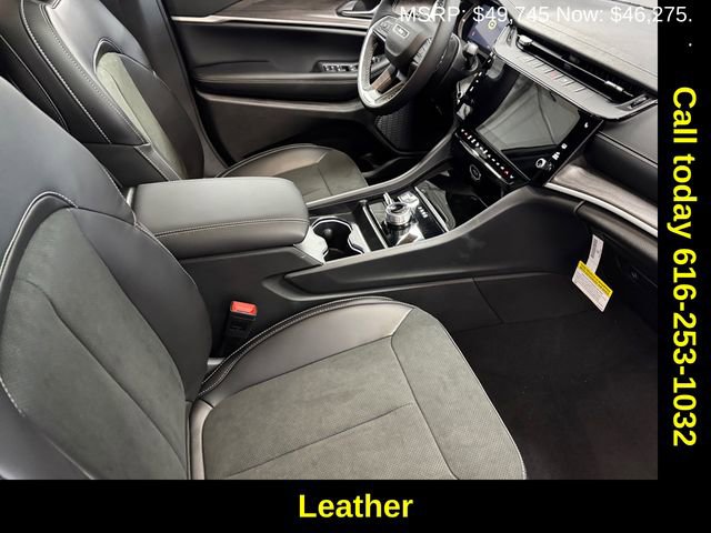 New 2026 Jeep Grand Cherokee Laredo image 4