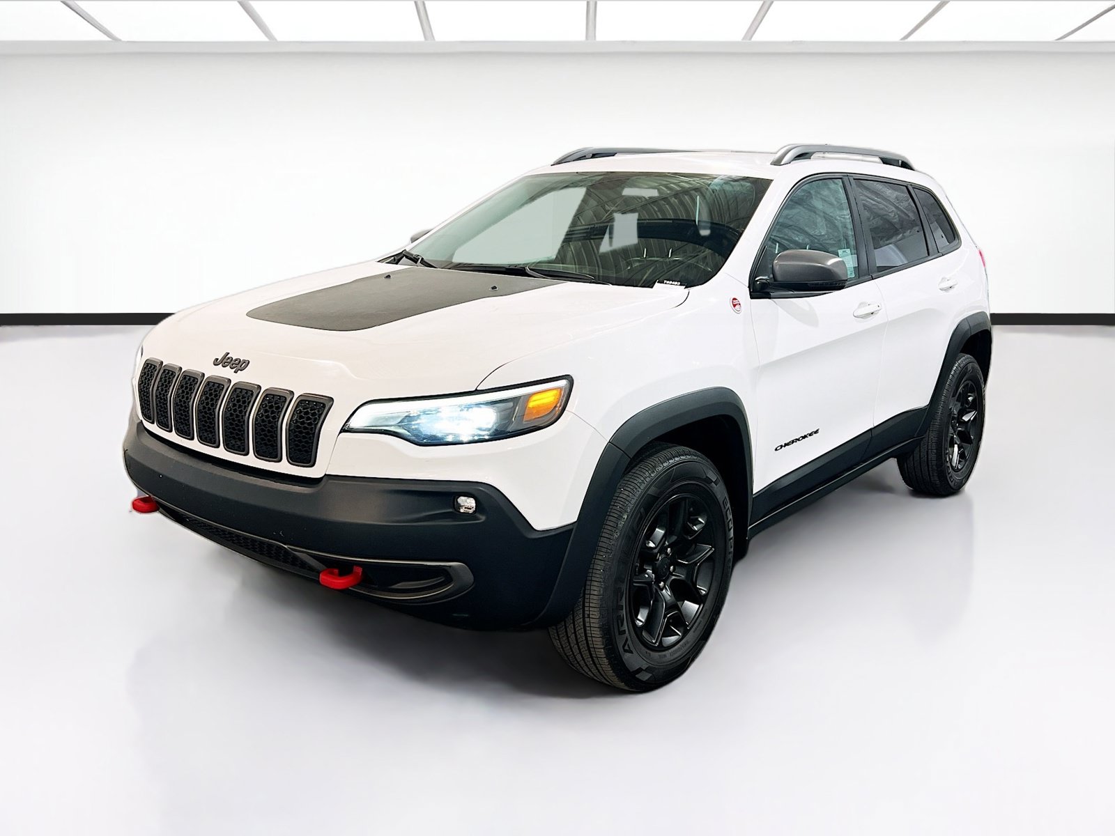 Used 2019 Jeep Cherokee Trailhawk w/ Trailer Tow Group AWD/4WD image 1