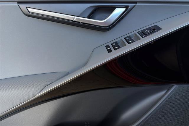 New 2026 Kia Niro EX FWD image 11