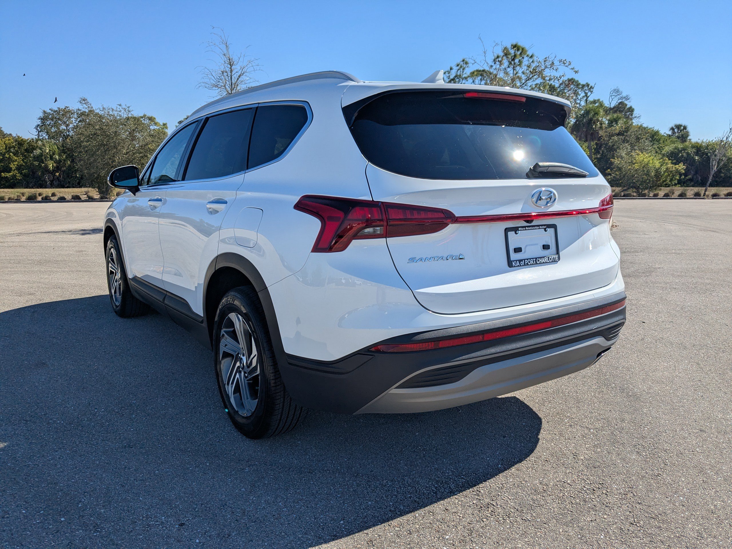 Used 2023 Hyundai Santa Fe SEL image 7