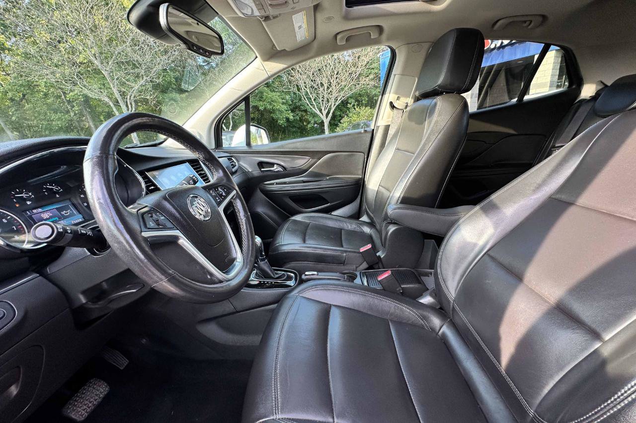 Used 2019 Buick Encore Essence w/ Experience Buick Package AWD/4WD image 15