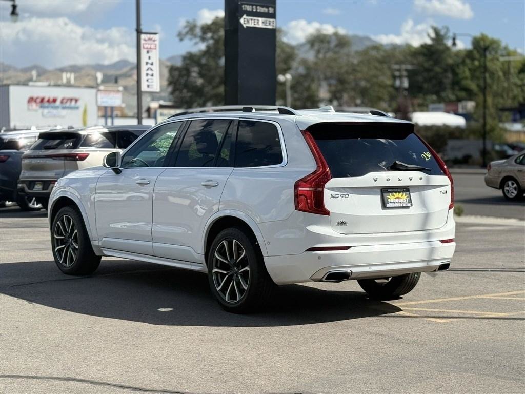 Used 2018 Volvo XC90 T6 Momentum w/ Convenience Package AWD/4WD image 5