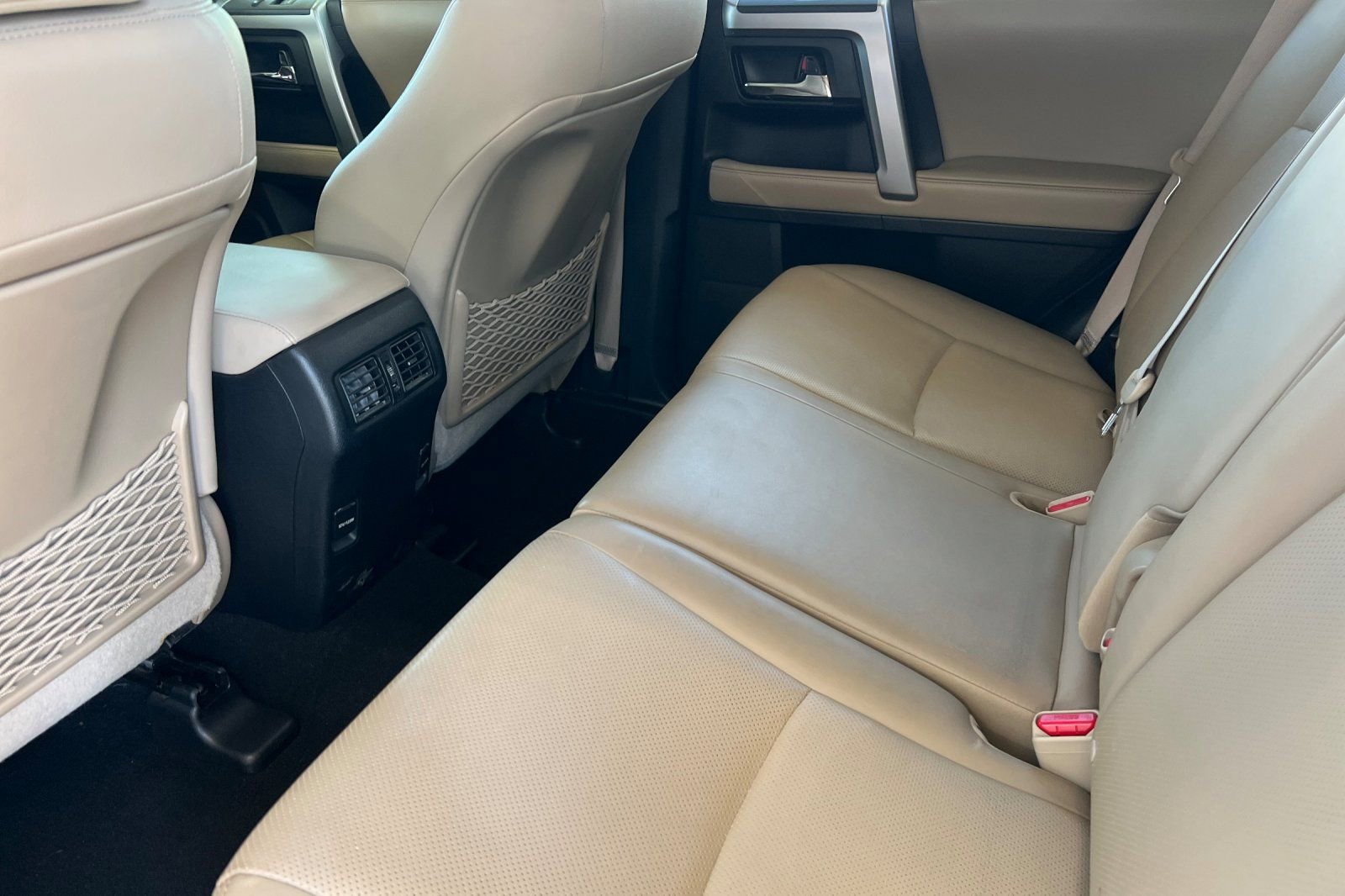 Used 2019 Toyota 4Runner Limited AWD/4WD image 9