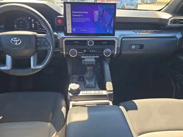 Used 2025 Toyota Tacoma TRD Off-Road image 14