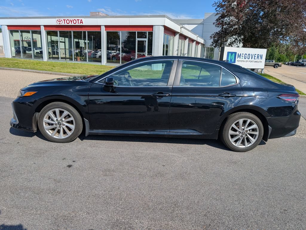 Used 2023 Toyota Camry LE FWD image 2