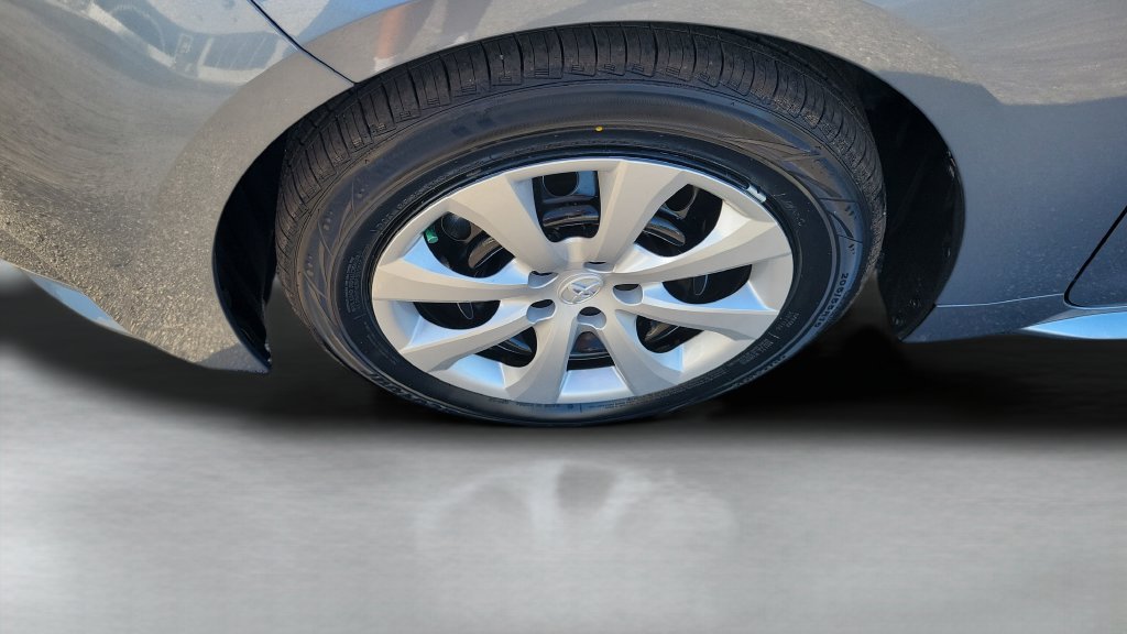 Used 2024 Toyota Corolla LE FWD image 24