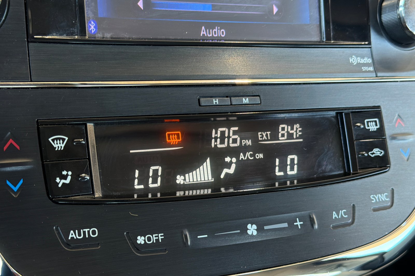 Used 2013 Toyota Avalon XLE Touring FWD image 17