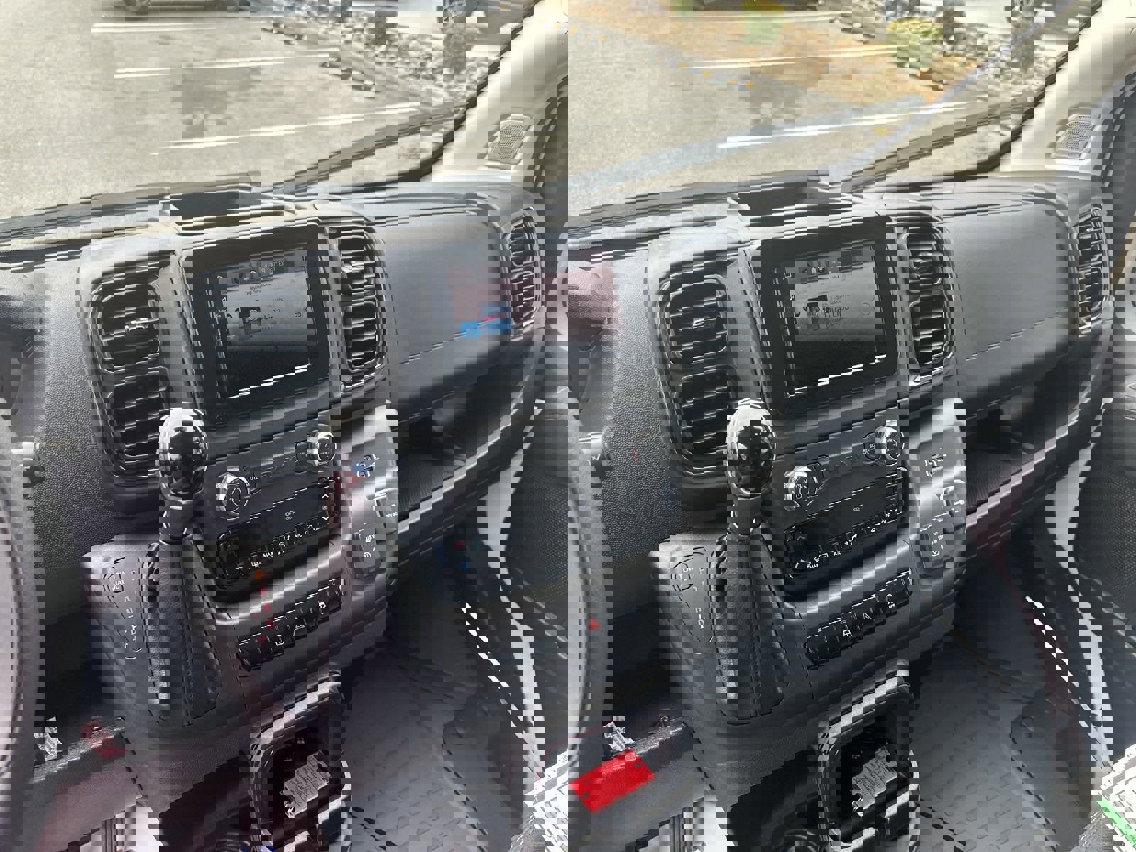 New 2024 RAM ProMaster 2500 w/ Convenience Group image 34