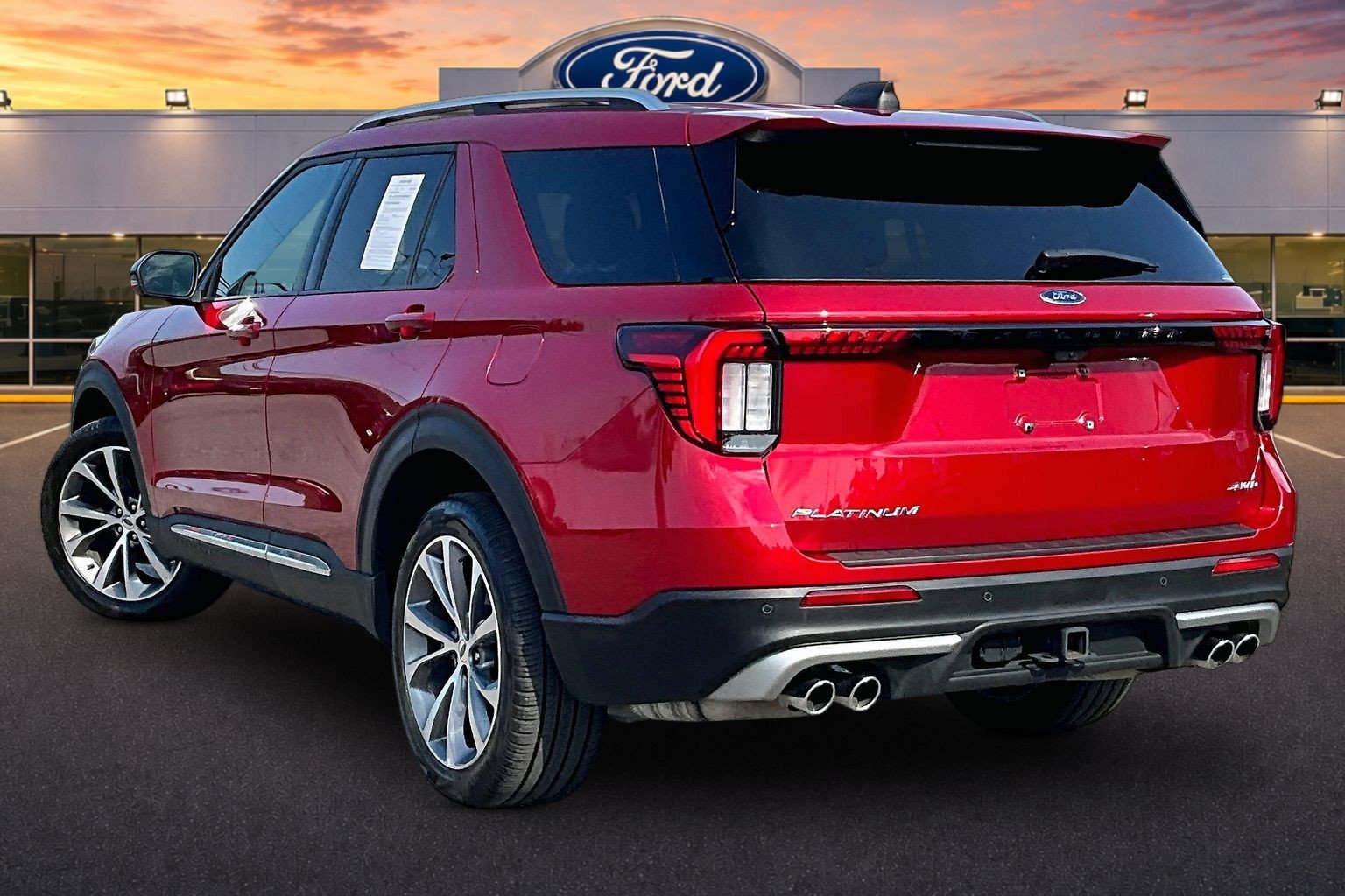 Used 2025 Ford Explorer Platinum w/ Ultimate Package AWD/4WD video 2