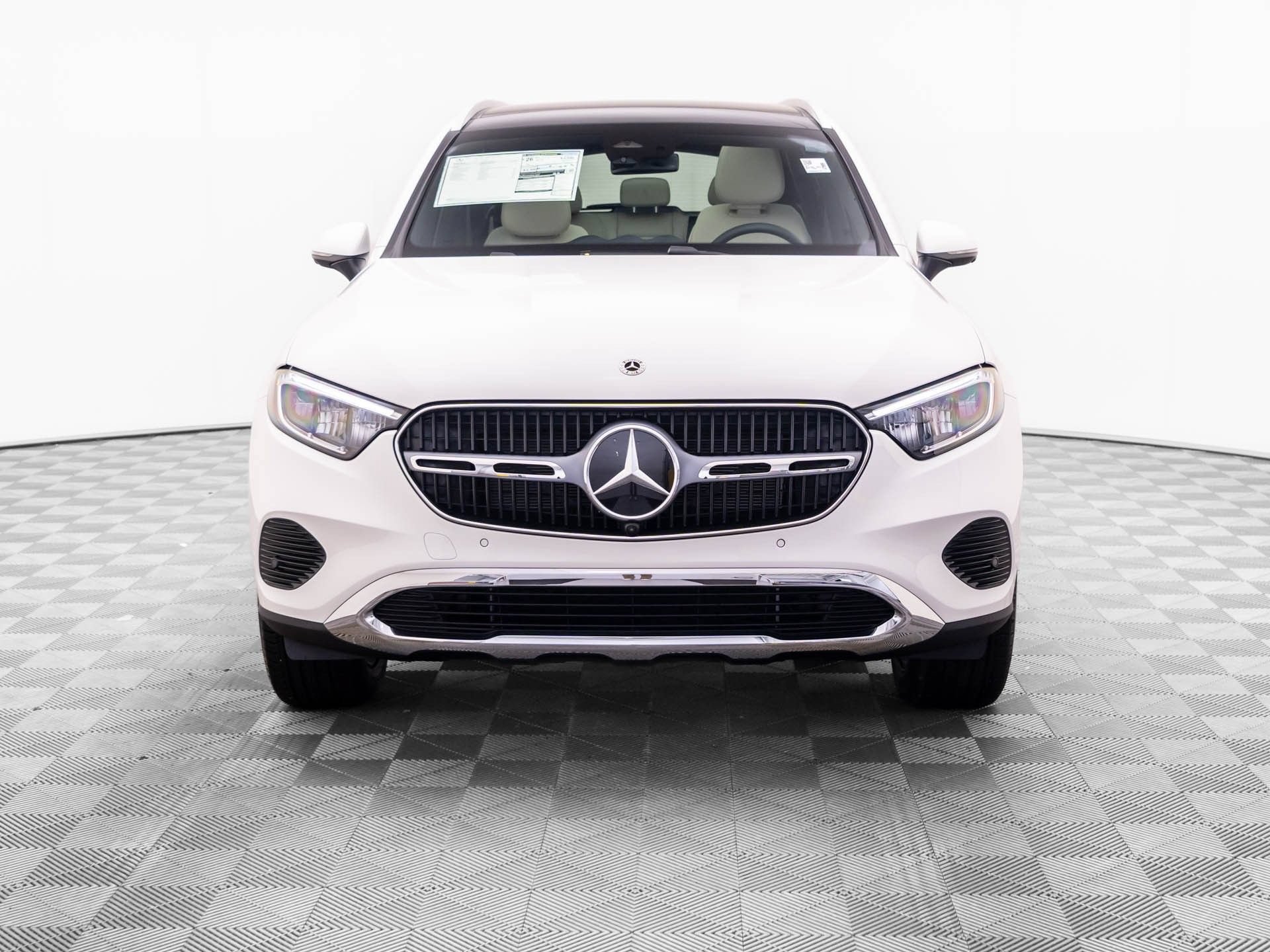 New 2027 Mercedes-Benz GLC 300 4MATIC image 9