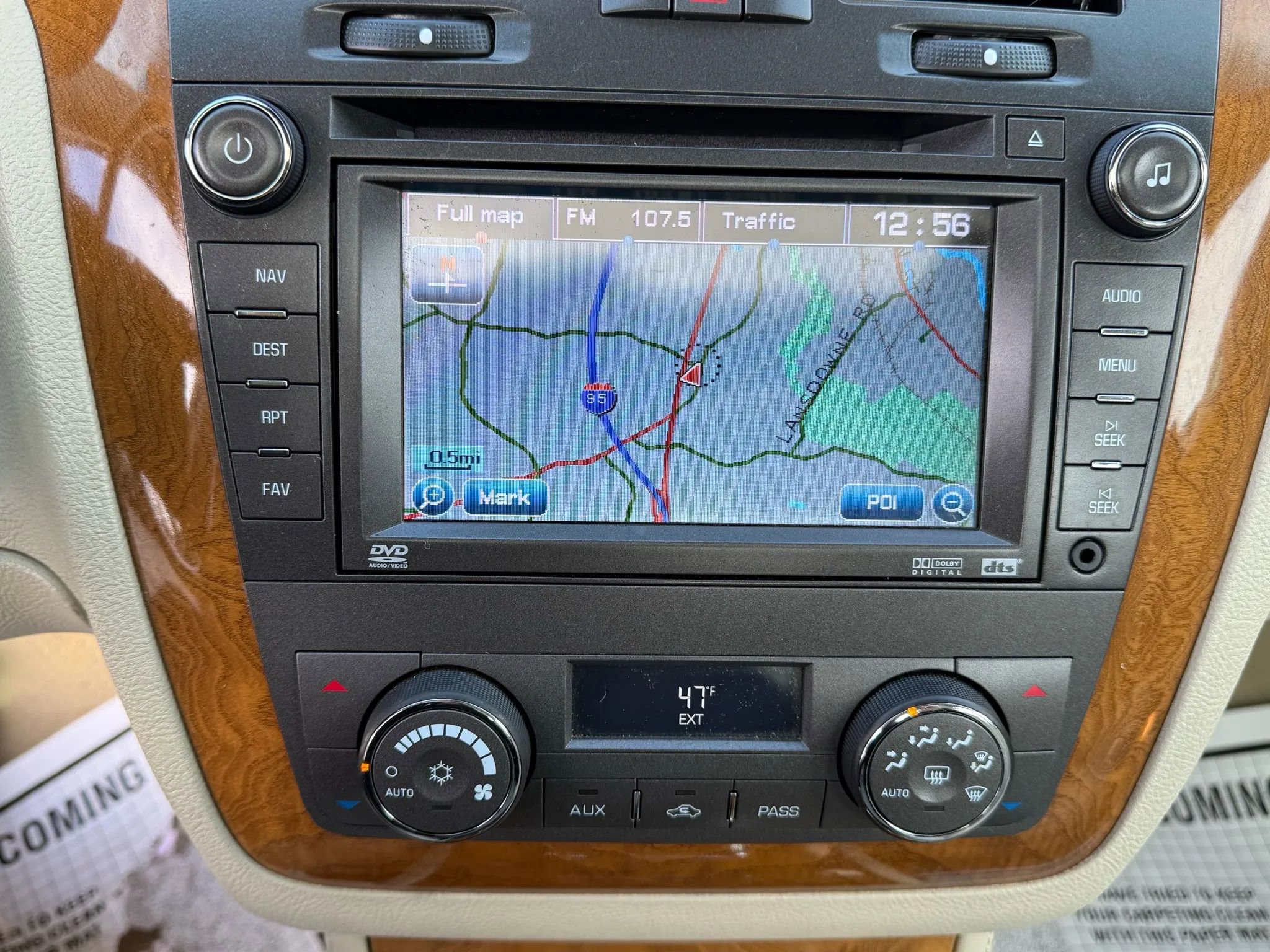 Used 2010 Cadillac DTS Platinum FWD image 7