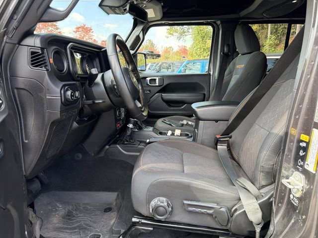 Used 2024 Jeep Gladiator Mojave w/ Convenience Group AWD/4WD image 9