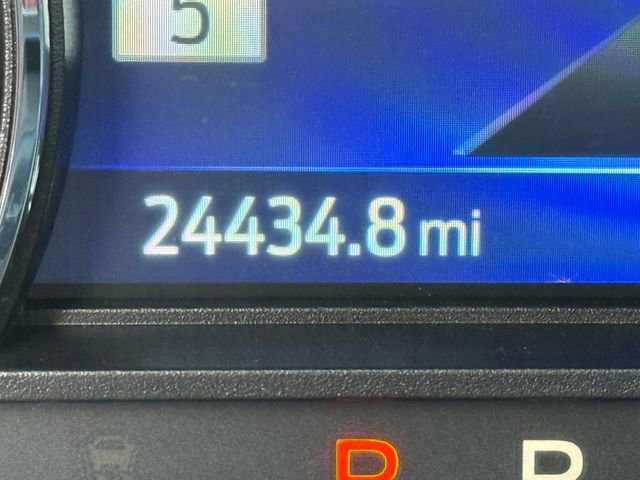 Used 2022 Ford Explorer XLT w/ Equipment Group 202A image 17