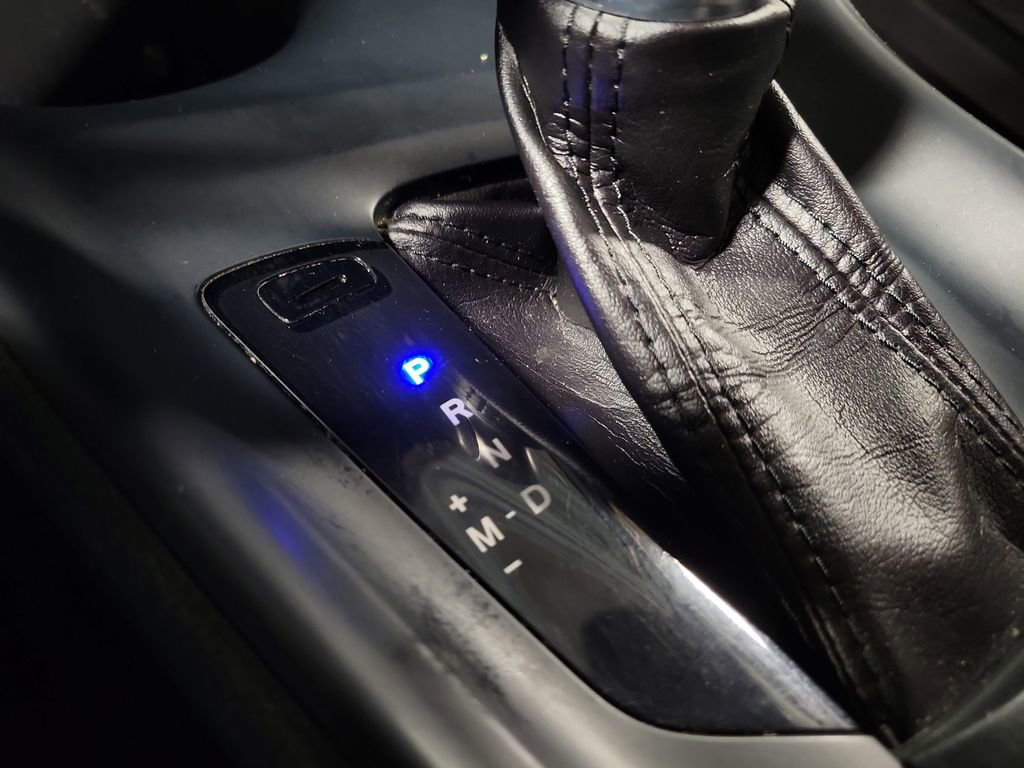 Used 2019 Toyota C-HR LE image 16