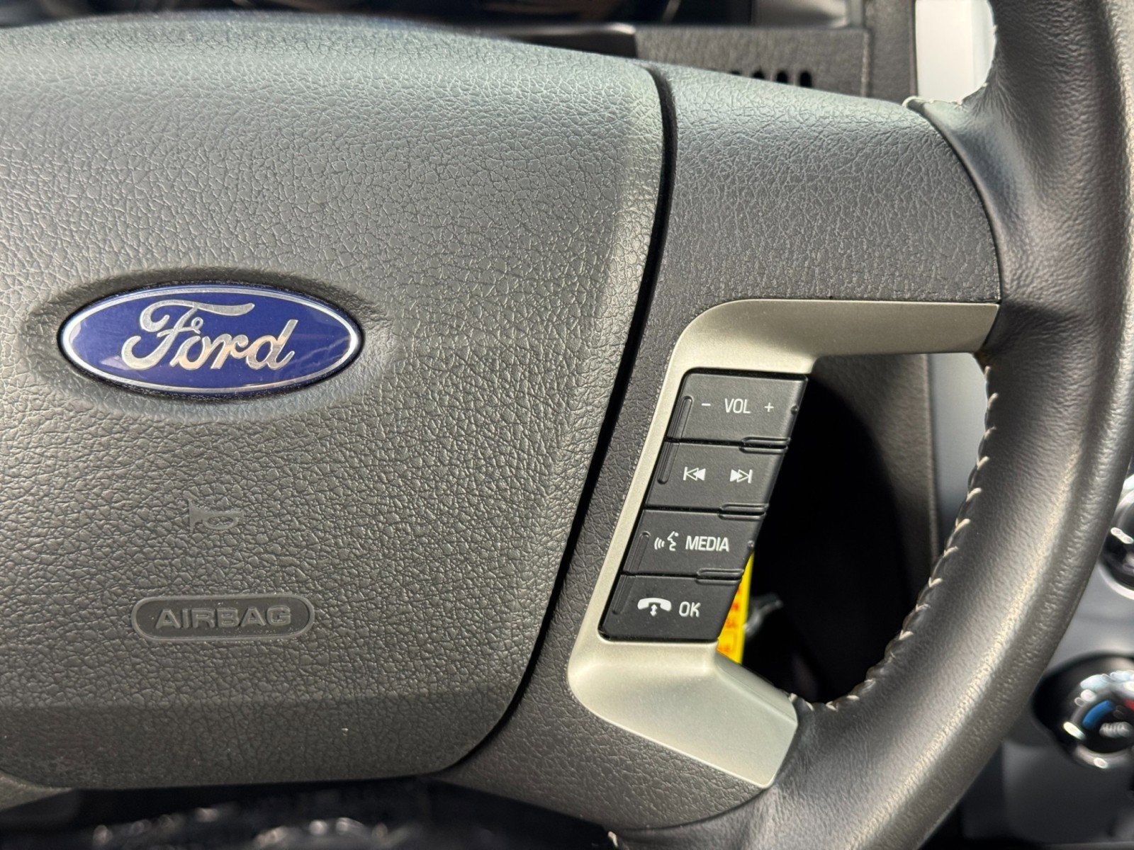 Used 2012 Ford Fusion SEL image 21