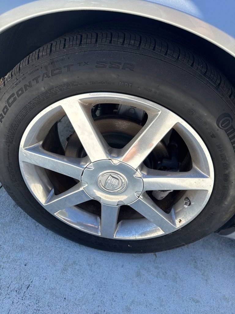 Used 2004 Cadillac XLR RWD image 12