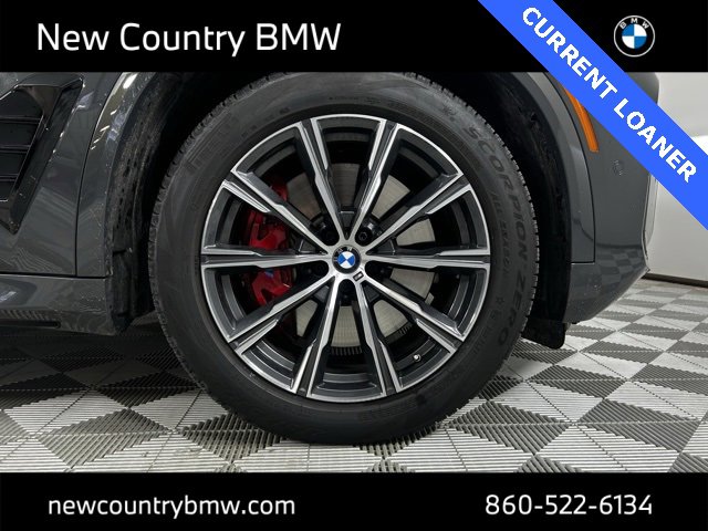 Used 2026 BMW X5 xDrive50e w/ M Sport Package image 9