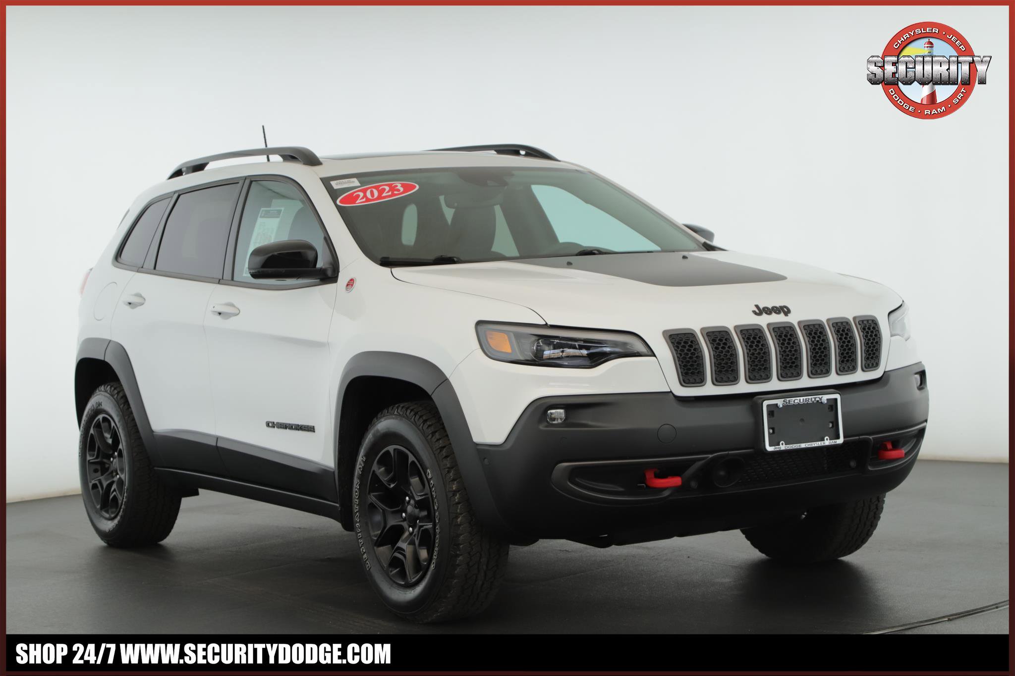 Used 2023 Jeep Cherokee Trailhawk w/ Sun & Sound Group