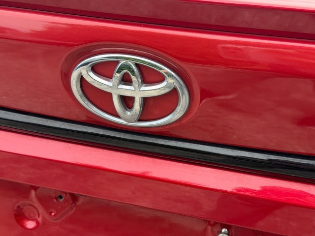 Used 2021 Toyota Corolla SE FWD image 14