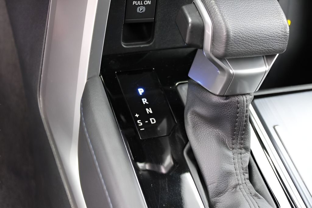 Used 2024 Toyota Tundra Platinum AWD/4WD image 17