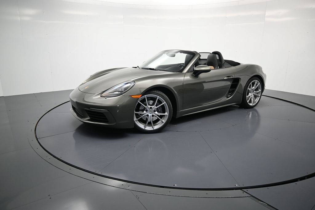 Used 2021 Porsche 718 Boxster RWD image 37