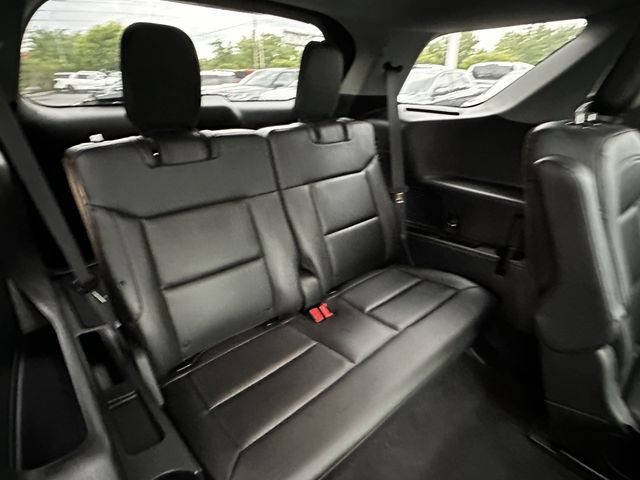 Certified 2022 Ford Explorer XLT w/ Equipment Group 202A AWD/4WD image 40