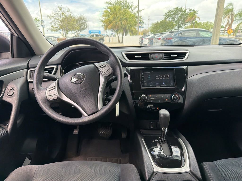 Used 2016 Nissan Rogue S image 13