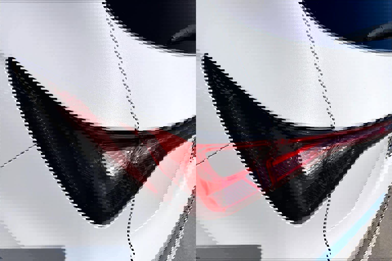 Used 2023 Acura MDX SH-AWD w/ Advance Package image 29