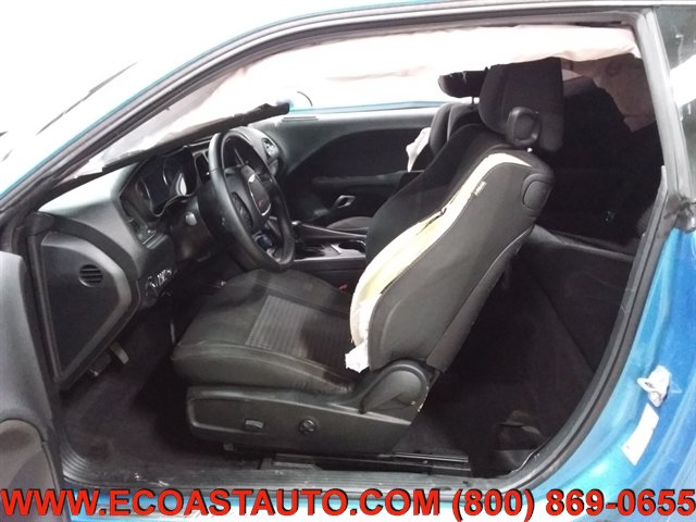 Used 2018 Dodge Challenger SXT RWD image 10