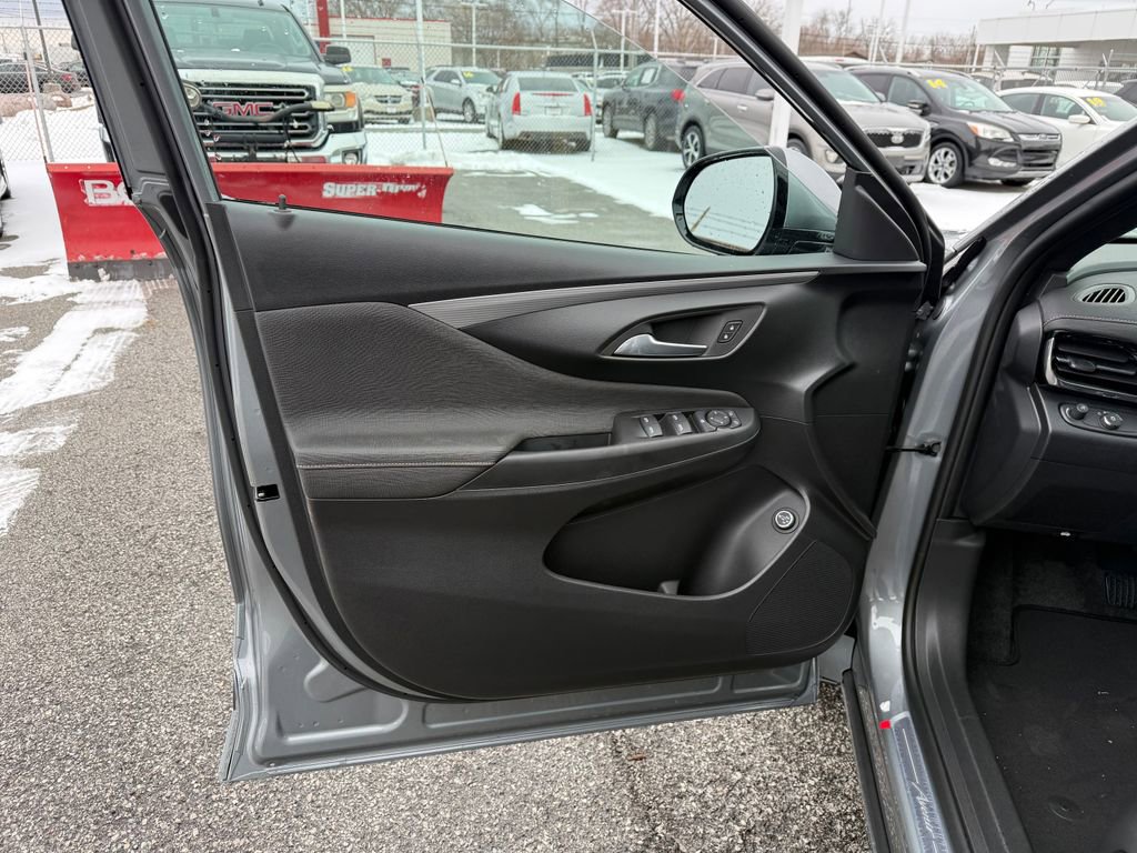 New 2026 Buick Envista Avenir image 22