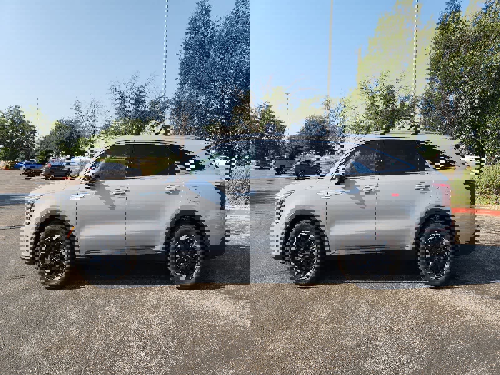 New 2026 Kia Sorento S w/ S Panoramic Sunroof Package FWD image 3