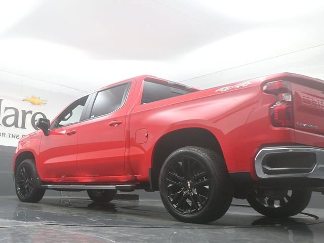 Certified 2025 Chevrolet Silverado 1500 LT w/ Leather Package AWD/4WD image 5
