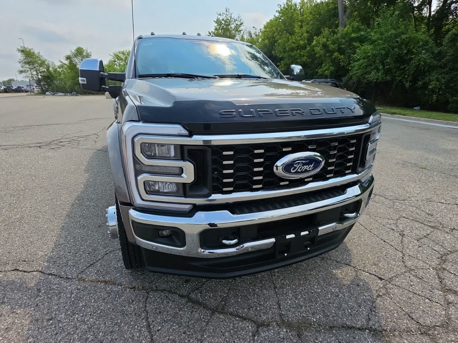 Used 2023 Ford F450 King Ranch w/ Chrome Package AWD/4WD image 5