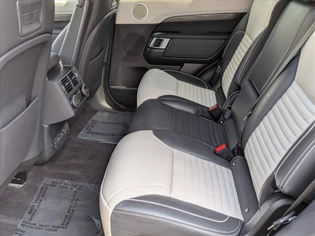 Used 2021 Land Rover Discovery HSE R-Dynamic AWD/4WD image 21