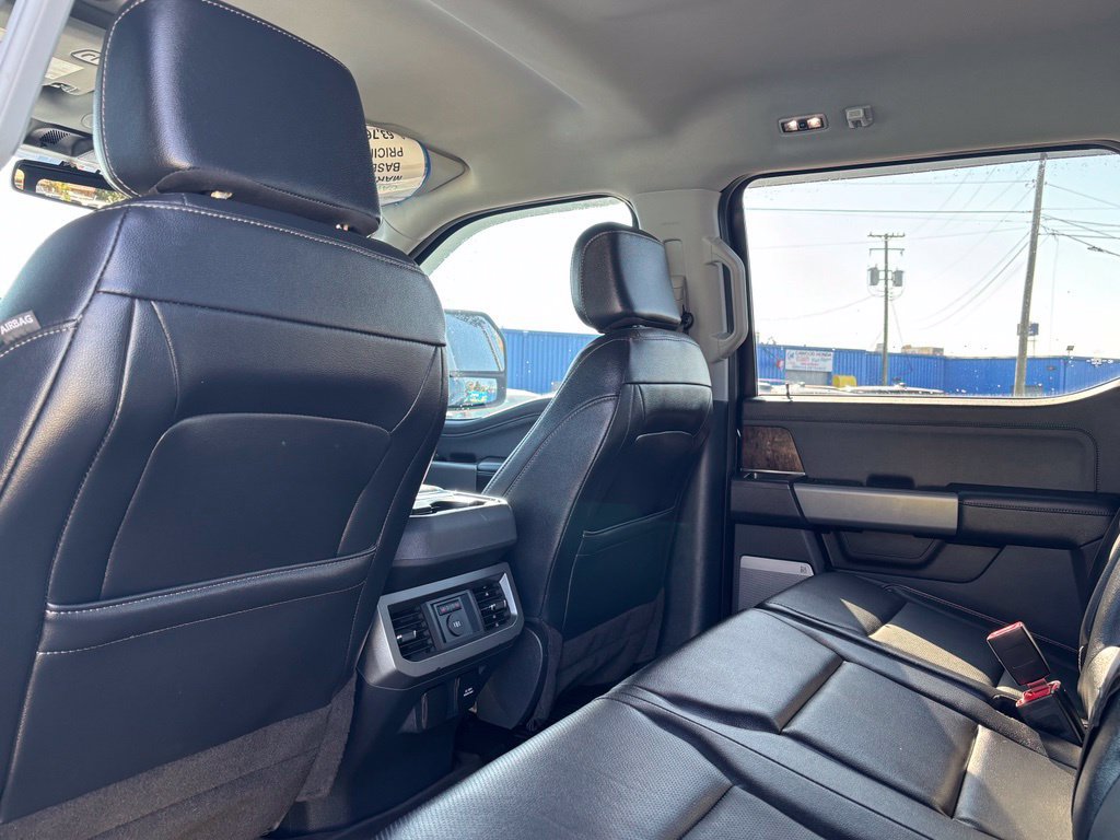Used 2023 Ford F250 Lariat w/ Black Appearance Package AWD/4WD image 16