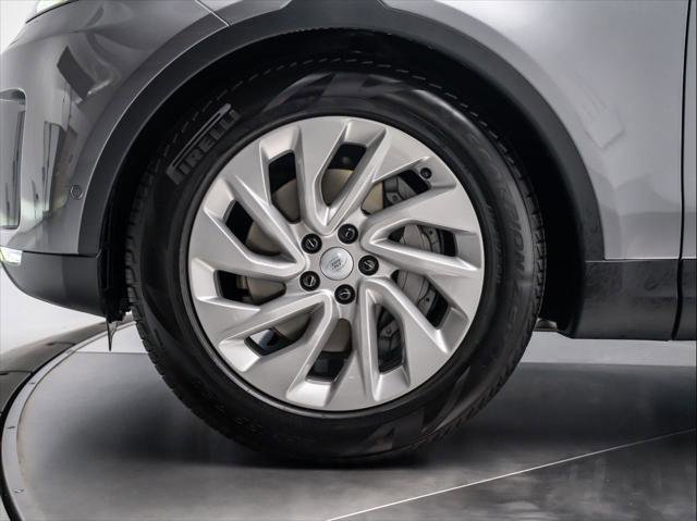 New 2026 Land Rover Discovery S AWD/4WD image 11