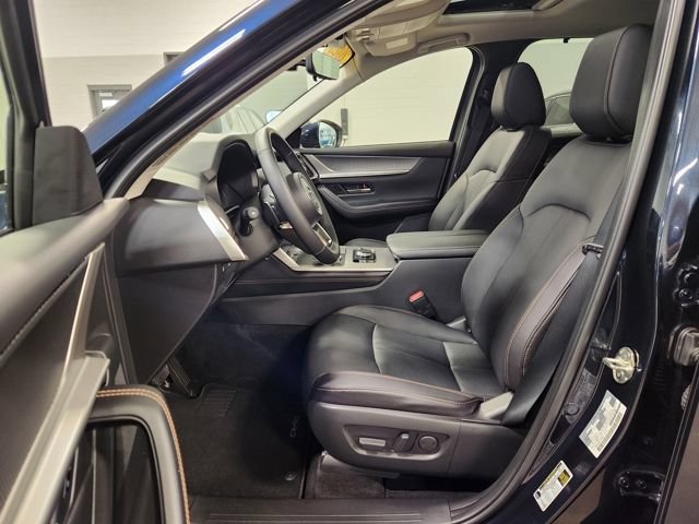 Used 2025 MAZDA CX-90 3.3 Turbo w/ Preferred Package AWD/4WD image 11