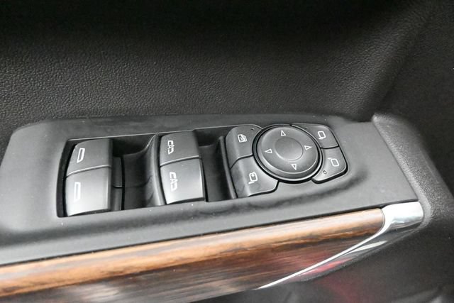 Used 2022 Chevrolet Silverado 1500 High Country AWD/4WD image 17