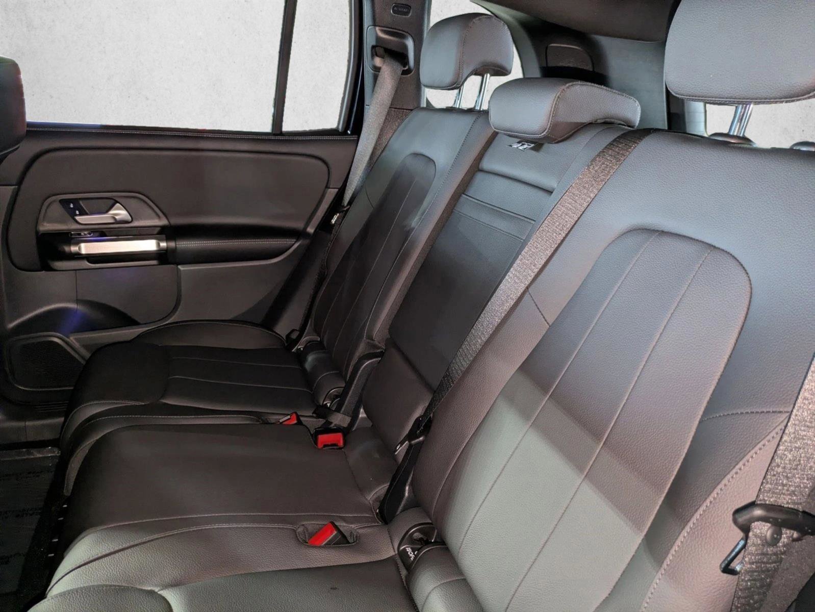 Certified 2025 Mercedes-Benz GLB 250 image 17